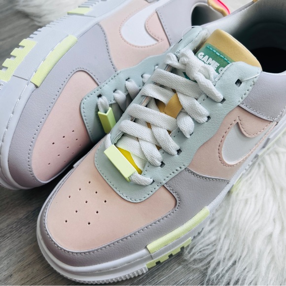 NWT Nike Air Force 1 Pixel Women’s Shoes - Picture 5 of 10